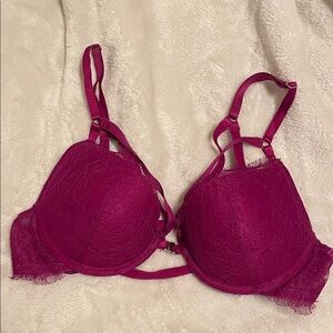 Elegant Lace Push-Up Bra in Pink